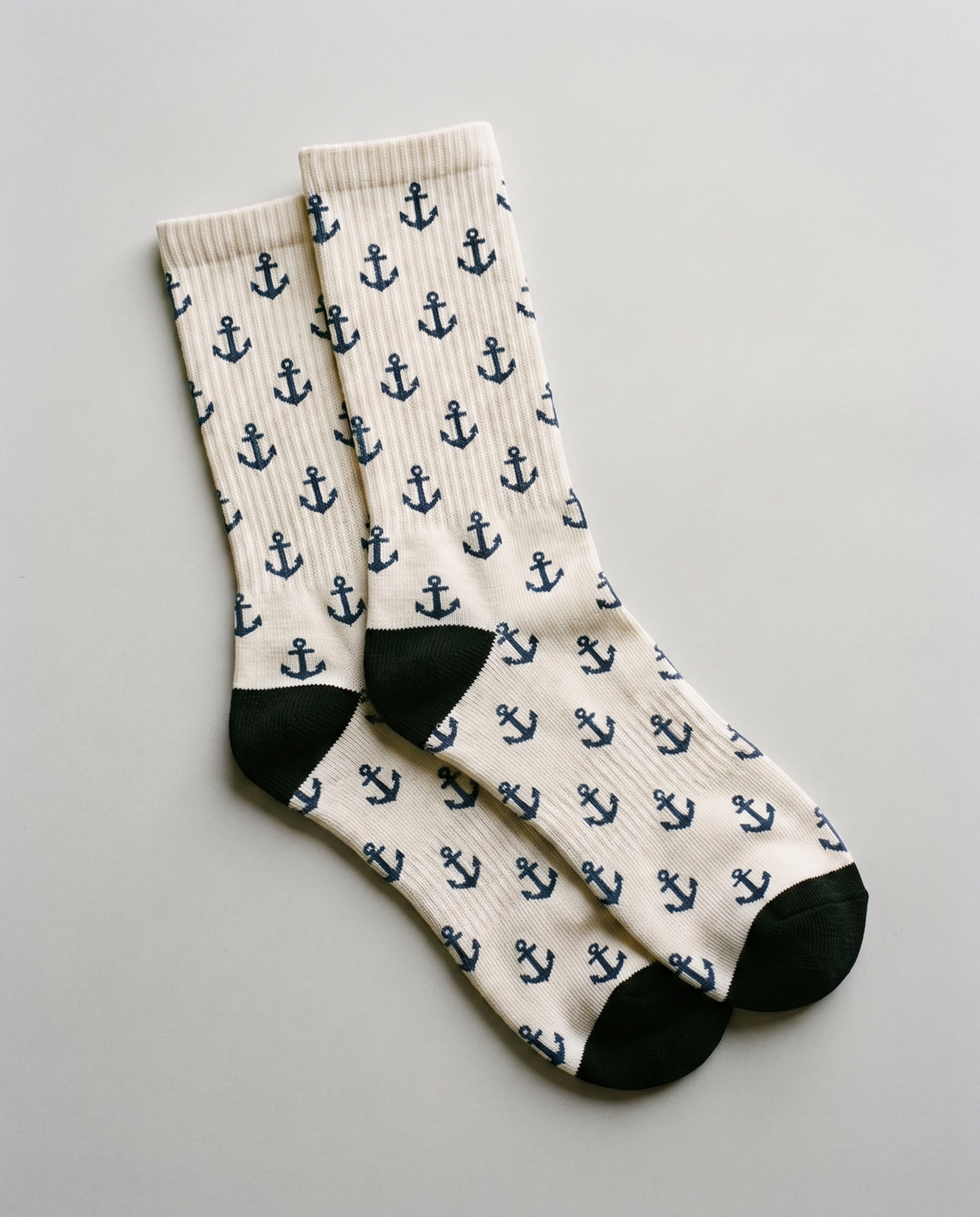 Calcetines con ancla cristiana, color crema — AMEN SOCKS