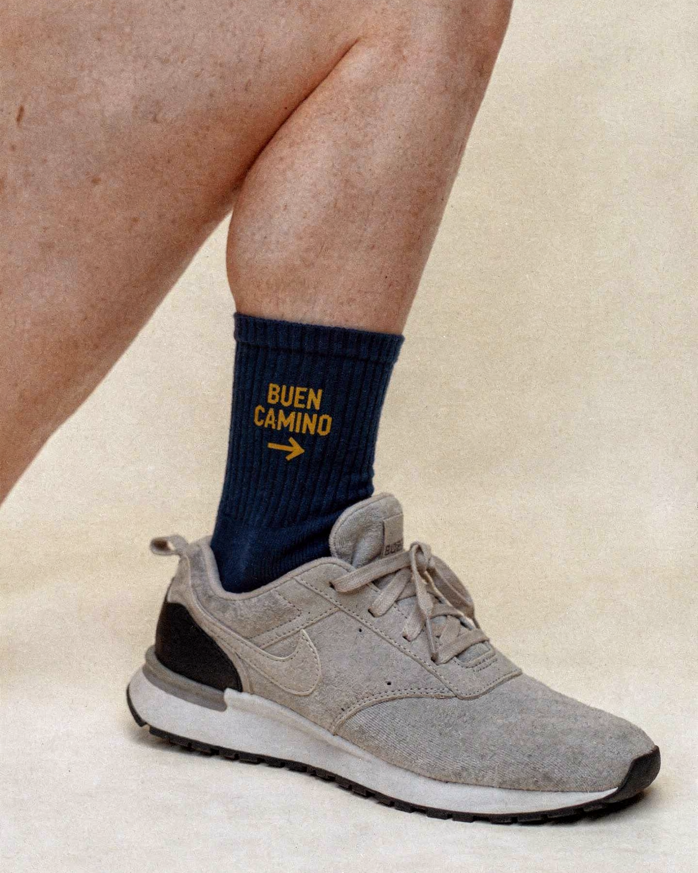 Calcetines Buen Camino - lifestyle en el Camino