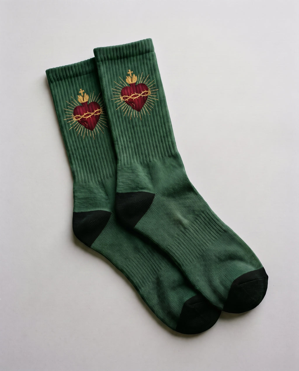 Calcetines del Sagrado Corazón, color verde inglés — AMEN SOCKS